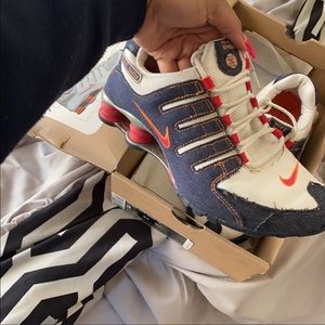Nike shox red/orange/jean